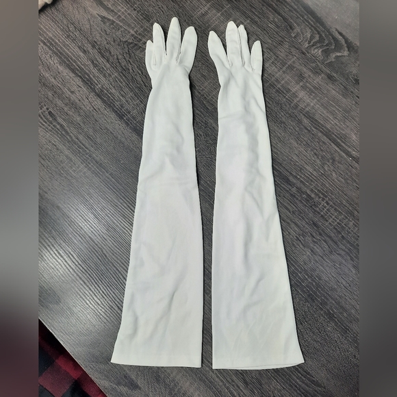 Vintage Elbow Length Satin Evening Gloves - Picture 2 of 8